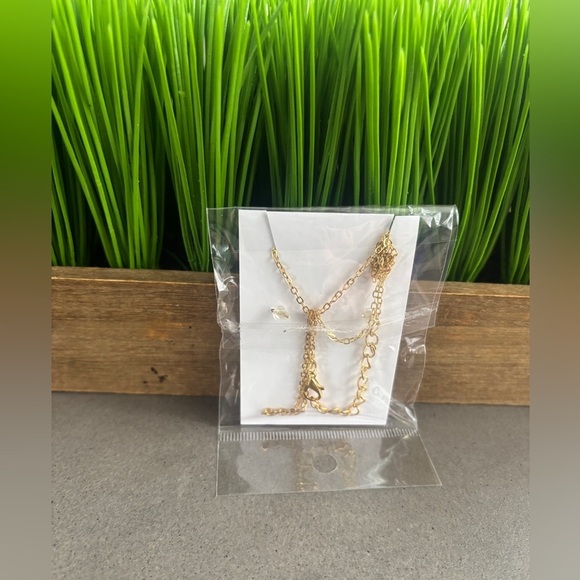 Little Ladies Mermaid Tail Pendant Necklace NEW - Picture 3 of 3